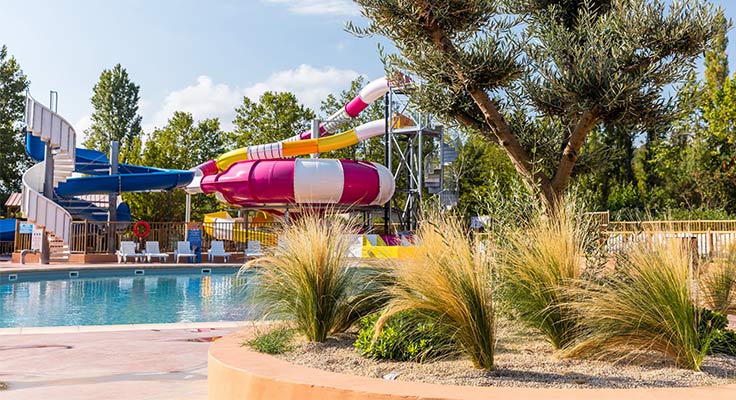 piscine paysagée et décorée au Val de Durance